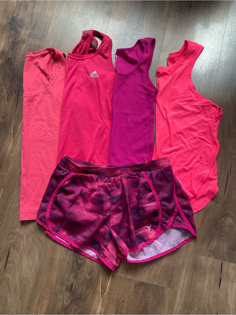 Activewear tank tops and shorts
